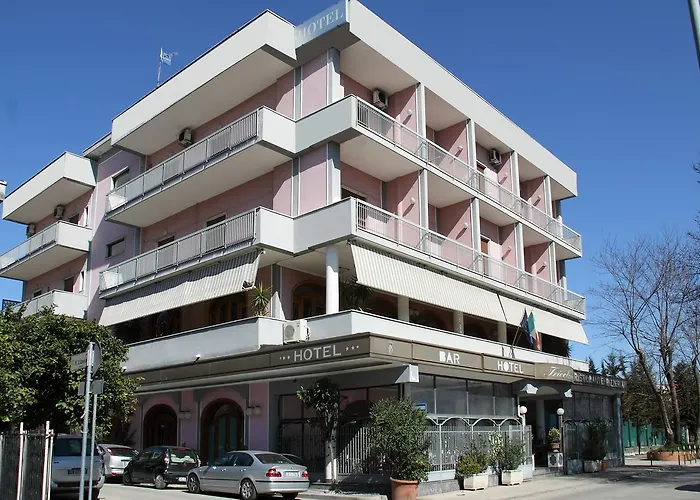 Отель Il Tricolore 3*