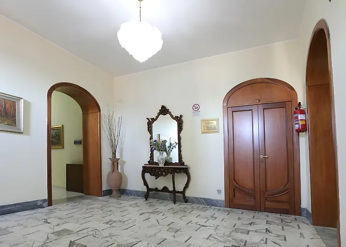 Отель Il Tricolore 3*
